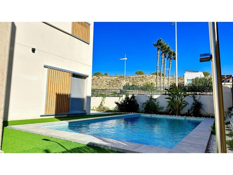 4 slaapkamer Villa te koop in Algorfa met zwembad - € 659.000 (Ref: 9411264)