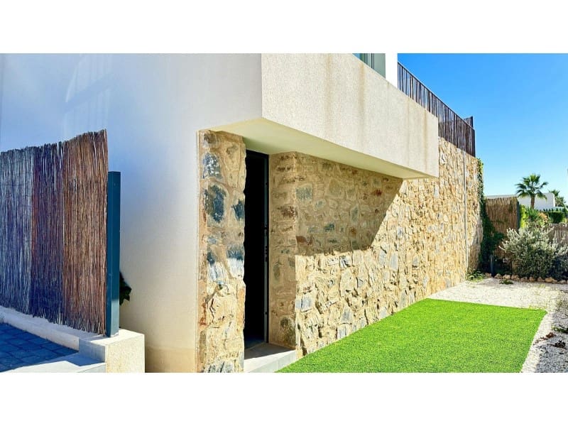 4 slaapkamer Villa te koop in Algorfa met zwembad - € 659.000 (Ref: 9411264)