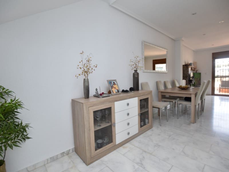 3 bedroom Townhouse for sale in Algorfa - € 195,000 (Ref: 9414360)