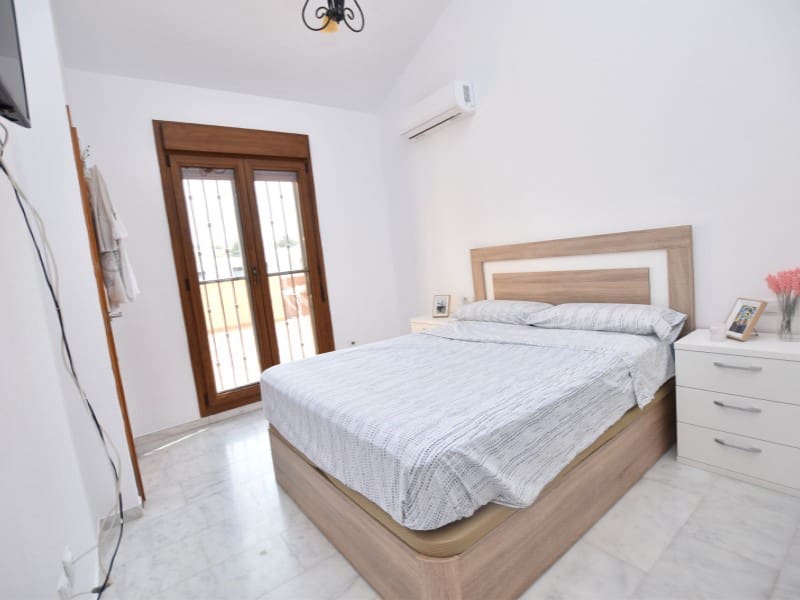 3 bedroom Townhouse for sale in Algorfa - € 195,000 (Ref: 9414360)