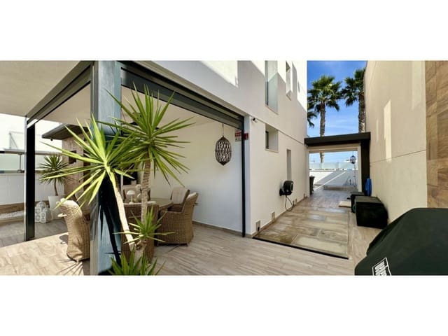 3 soverom Villa til salgs i Lomas de Cabo Roig - Los Dolses, Orihuela med svømmebasseng - € 449 950 (Ref: 9417893)