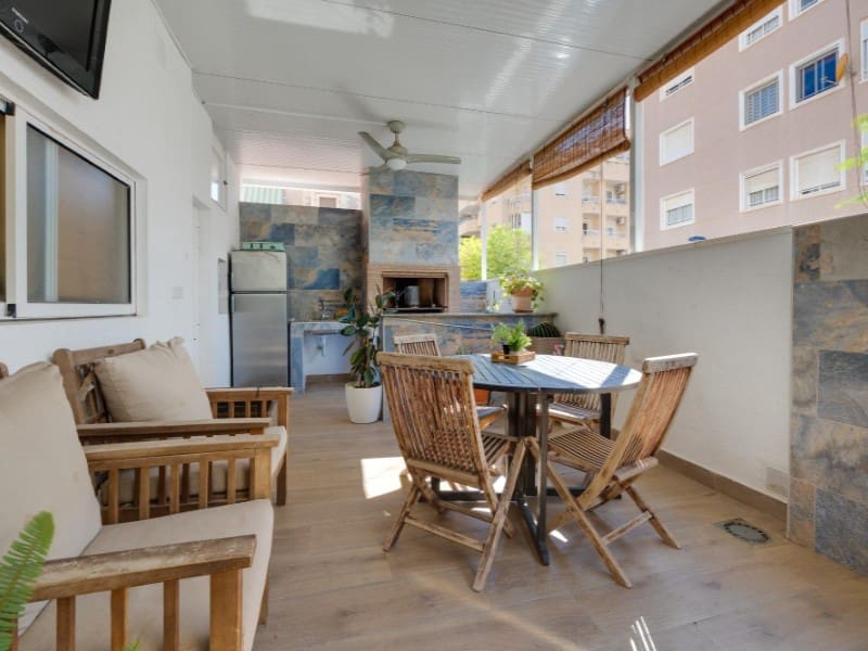 3 camera da letto Casa in vendita in Torrevieja - 250.000 € (Rif: 9417895)