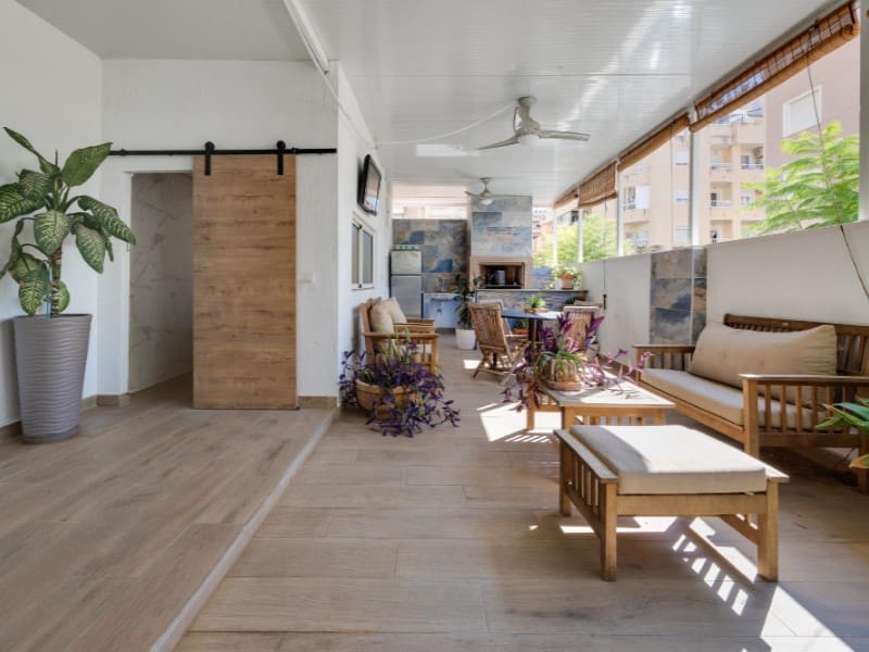 3 camera da letto Casa in vendita in Torrevieja - 250.000 € (Rif: 9417895)