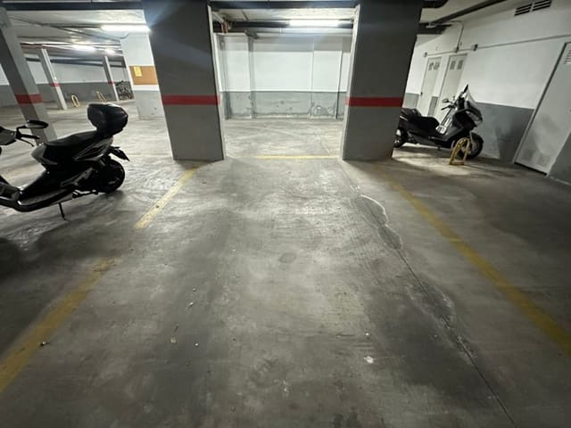 Garage till salu i Nueva Torrevieja, Torrevieja - 6 500 € (Ref: 9423940)