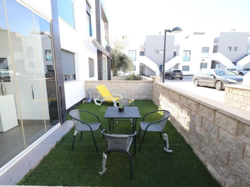 2 makuuhuone Bungalow myytävänä paikassa Orihuela Costa - 289 000 € (Ref: 9423941)