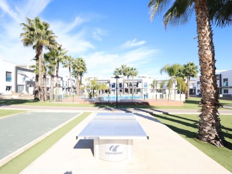 2 makuuhuone Bungalow myytävänä paikassa Orihuela Costa - 289 000 € (Ref: 9423941)