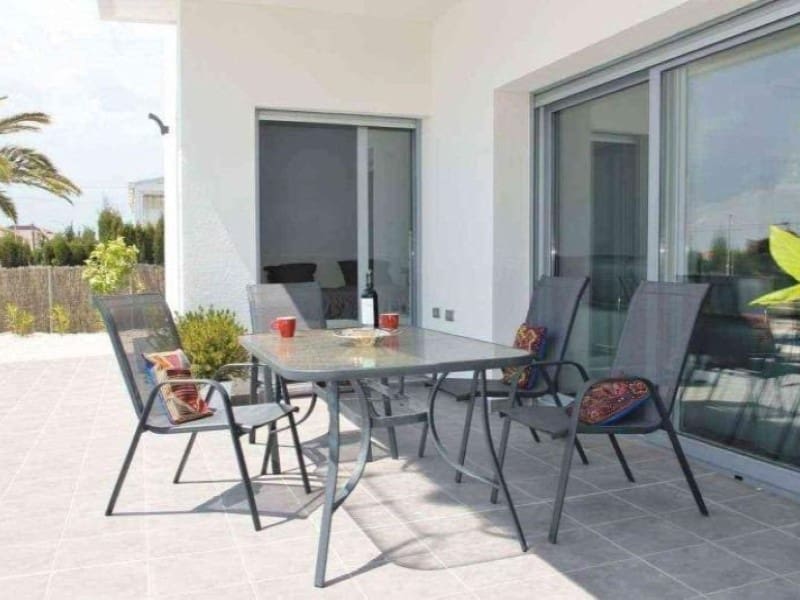 3 bedroom Villa for sale in Rafal with pool - € 395,500 (Ref: 9423946)