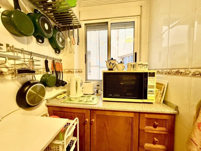 Apartament na sprzedaż w Torrevieja z basenem - 88 900 € (Ref: 9427895)