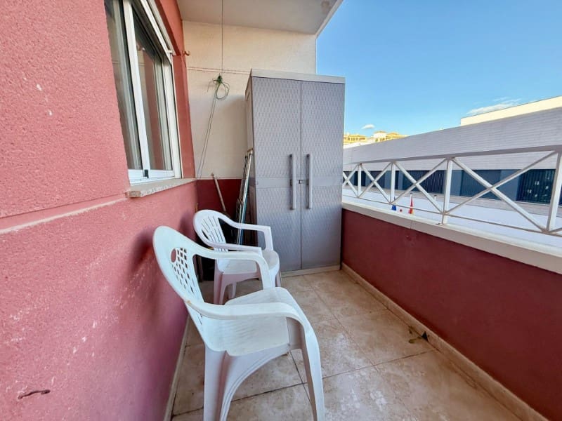 Apartament na sprzedaż w Torrevieja z basenem - 88 900 € (Ref: 9427895)