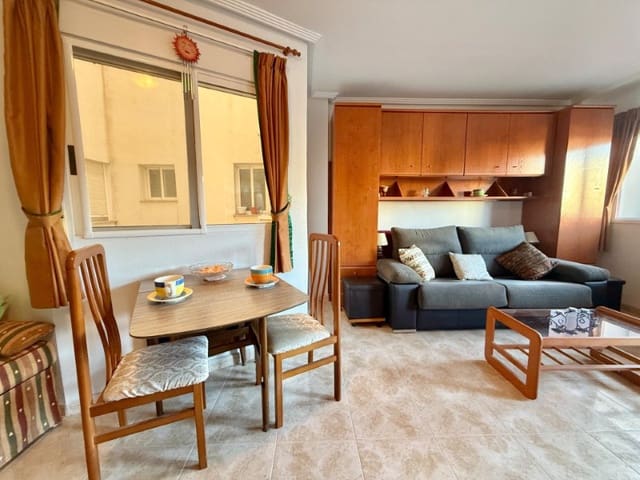 Apartament na sprzedaż w Parque de las Naciones, Torrevieja z basenem - 88 900 € (Ref: 9427895)