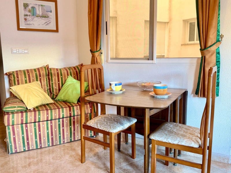 Apartament na sprzedaż w Torrevieja z basenem - 88 900 € (Ref: 9427895)