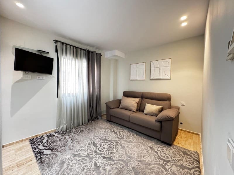 4 chambre Penthouse à vendre à Torrevieja avec garage - 529 900 € (Ref: 9431618)