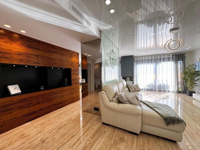 4 soveværelse Penthouse til salg i Playa del Cura, Torrevieja med garage - € 529.900 (Ref: 9431618)