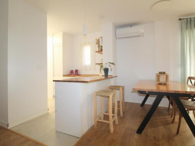 3 soveværelse Lejlighed til salg i Torrevieja - € 199.900 (Ref: 9433320)