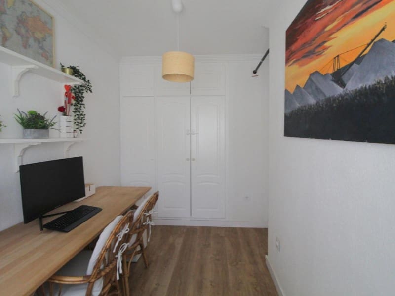 3 soveværelse Lejlighed til salg i Torrevieja - € 199.900 (Ref: 9433320)