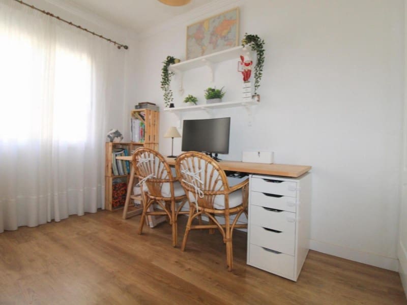 3 soveværelse Lejlighed til salg i Torrevieja - € 199.900 (Ref: 9433320)