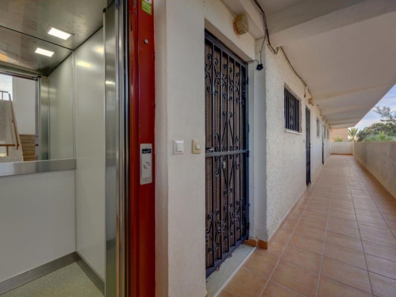 2 sypialnia Apartament na sprzedaż w Guardamar del Segura - 155 000 € (Ref: 9433321)