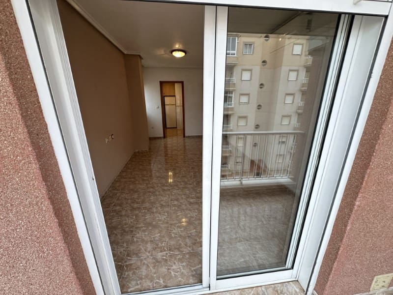 2 makuuhuone Huoneisto myytävänä paikassa Torrevieja - 138 000 € (Ref: 9437560)
