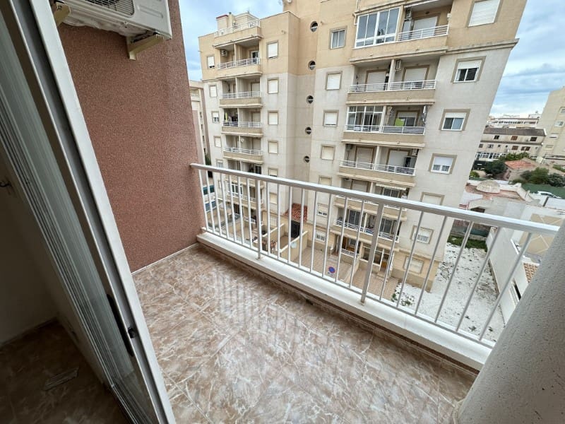 2 makuuhuone Huoneisto myytävänä paikassa Torrevieja - 138 000 € (Ref: 9437560)