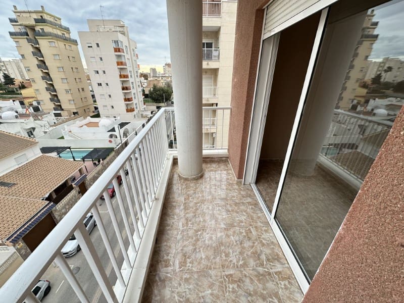 2 makuuhuone Huoneisto myytävänä paikassa Torrevieja - 138 000 € (Ref: 9437560)
