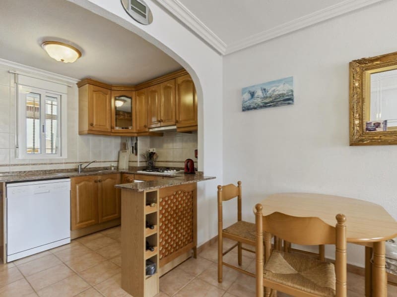 2 soveværelse Lejlighed til salg i Torrevieja - € 149.000 (Ref: 9437561)