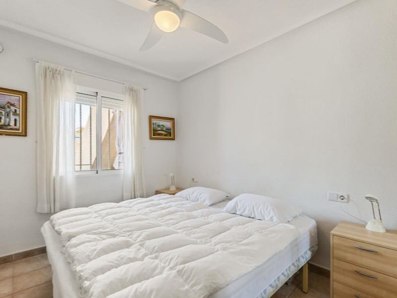 2 soveværelse Lejlighed til salg i Torrevieja - € 149.000 (Ref: 9437561)