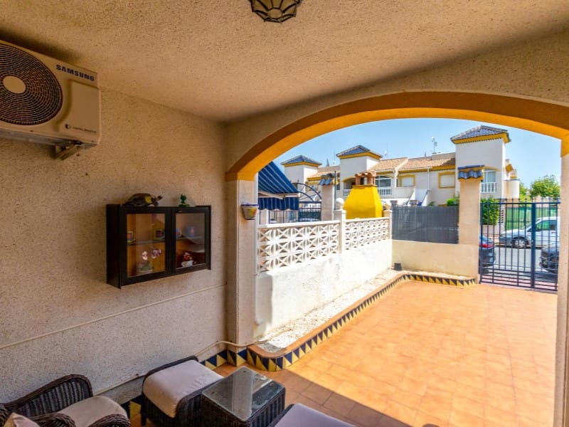 2 soveværelse Lejlighed til salg i Torrevieja - € 149.000 (Ref: 9437561)