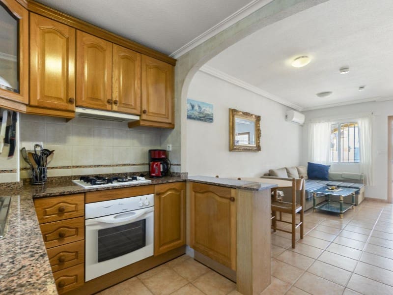 2 soveværelse Lejlighed til salg i Torrevieja - € 149.000 (Ref: 9437561)