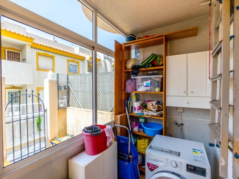 2 soveværelse Lejlighed til salg i Torrevieja - € 149.000 (Ref: 9437561)