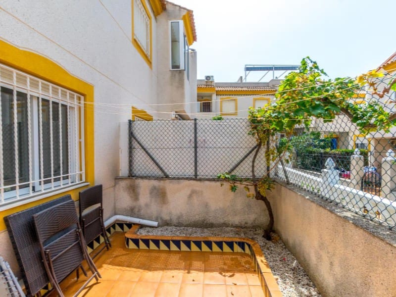 2 soveværelse Lejlighed til salg i Torrevieja - € 149.000 (Ref: 9437561)