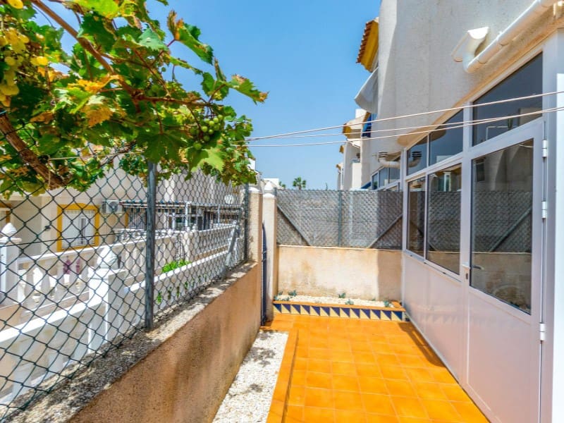 2 soveværelse Lejlighed til salg i Torrevieja - € 149.000 (Ref: 9437561)
