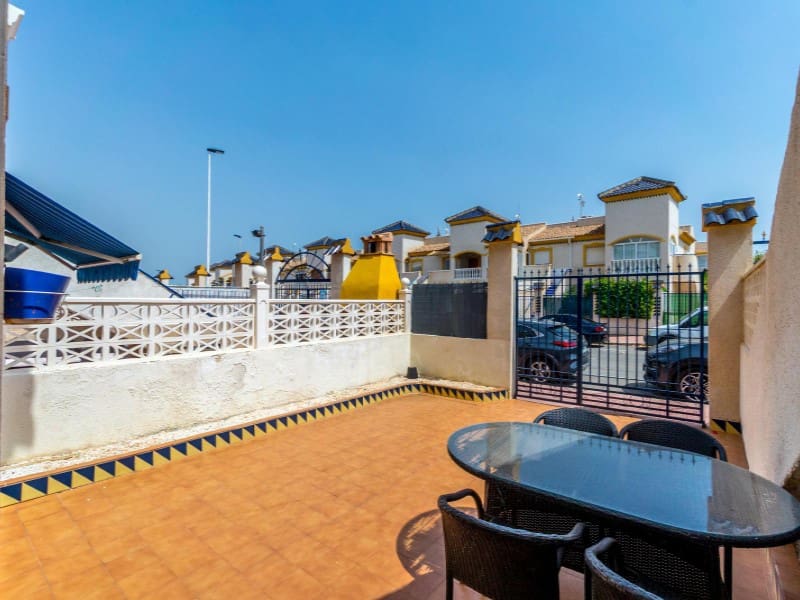 2 soveværelse Lejlighed til salg i Torrevieja - € 149.000 (Ref: 9437561)