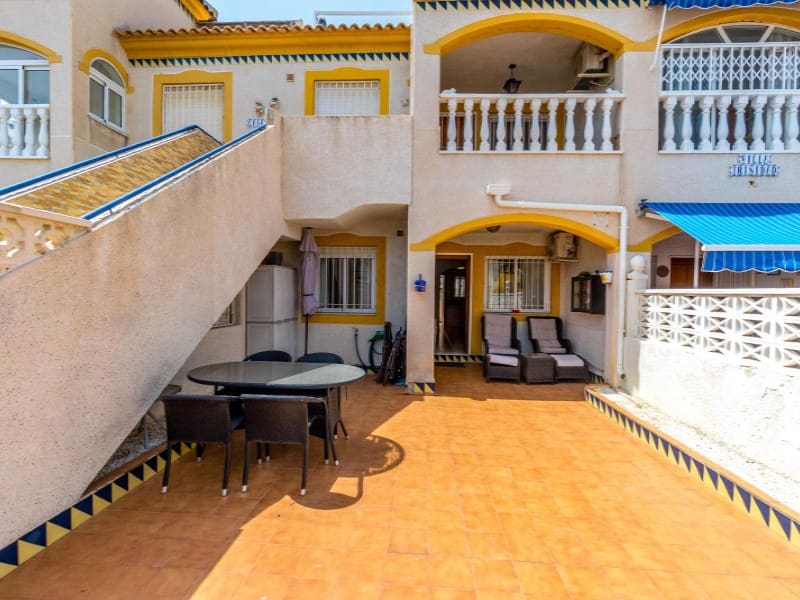 2 soveværelse Lejlighed til salg i Torrevieja - € 149.000 (Ref: 9437561)