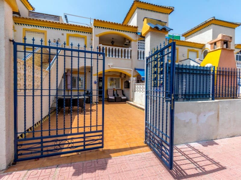 2 soveværelse Lejlighed til salg i Torrevieja - € 149.000 (Ref: 9437561)