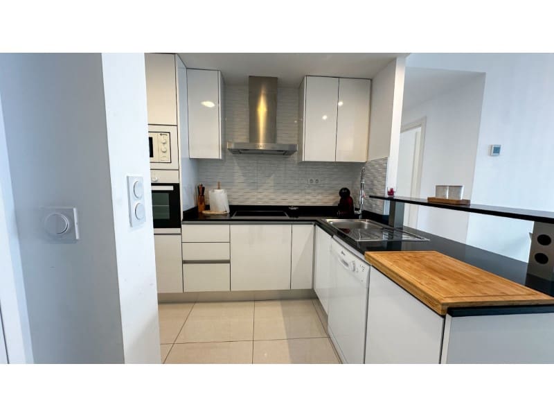 2 soveværelse Lejlighed til salg i Punta Prima med garage - € 420.000 (Ref: 9446688)