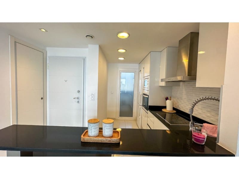 2 soveværelse Lejlighed til salg i Punta Prima med garage - € 420.000 (Ref: 9446688)