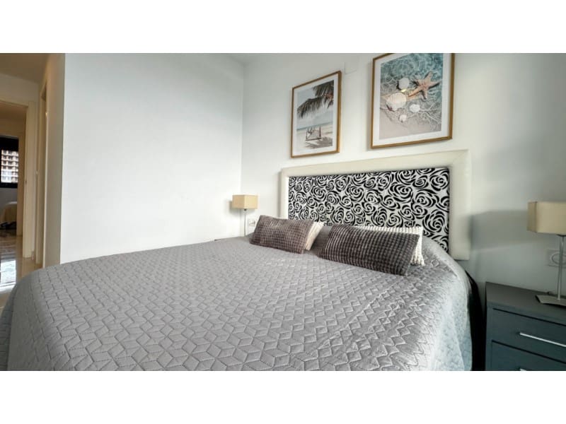 2 soveværelse Lejlighed til salg i Punta Prima med garage - € 420.000 (Ref: 9446688)