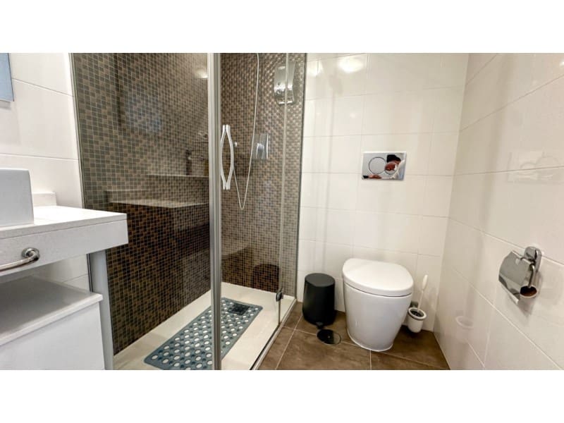 2 soveværelse Lejlighed til salg i Punta Prima med garage - € 420.000 (Ref: 9446688)