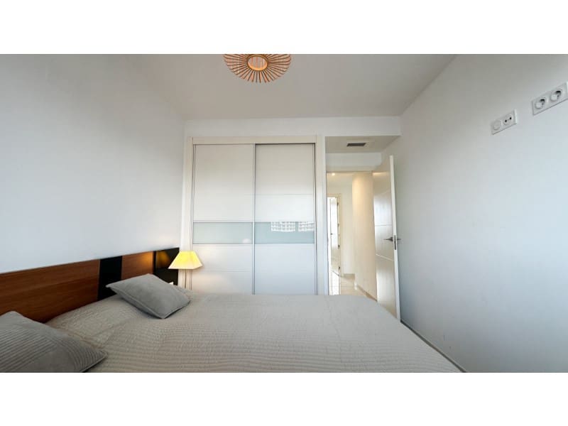 2 soveværelse Lejlighed til salg i Punta Prima med garage - € 420.000 (Ref: 9446688)