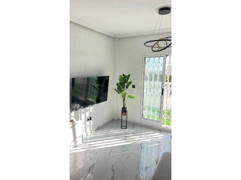 1 sypialnia Penthouse na sprzedaż w Orihuela Costa z basenem - 170 000 € (Ref: 9449476)