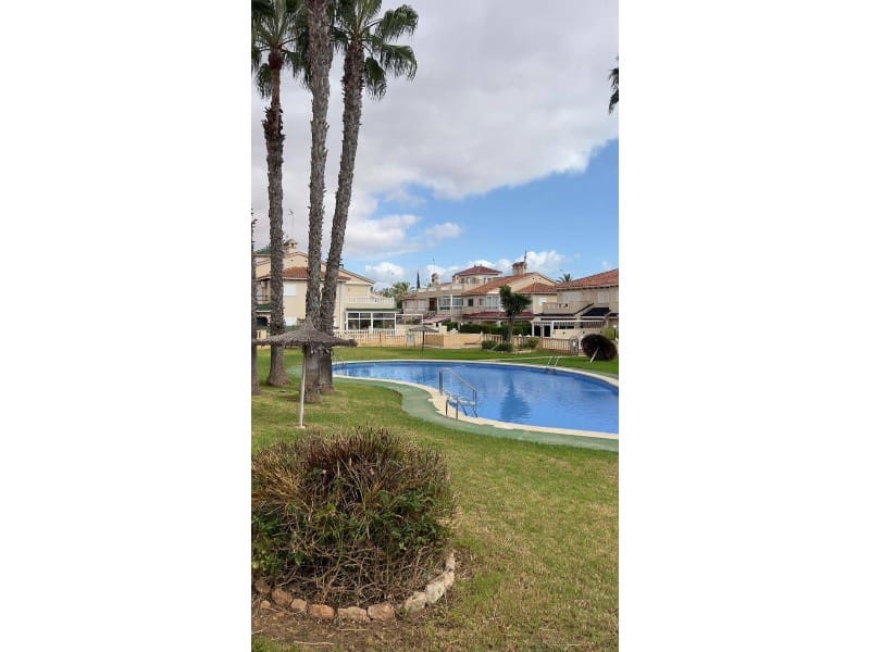 1 sypialnia Penthouse na sprzedaż w Orihuela Costa z basenem - 170 000 € (Ref: 9449476)