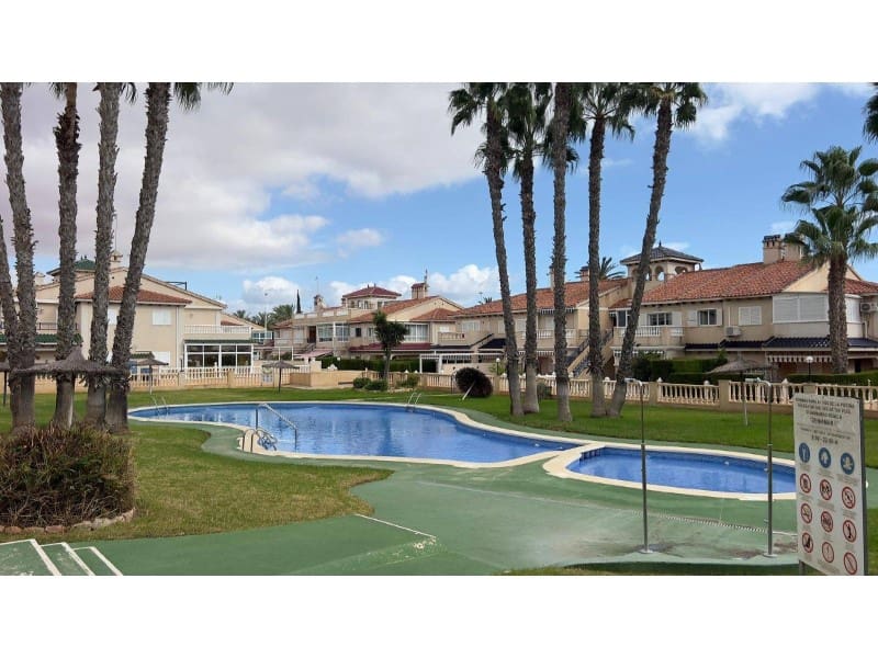 1 sypialnia Penthouse na sprzedaż w Orihuela Costa z basenem - 170 000 € (Ref: 9449476)