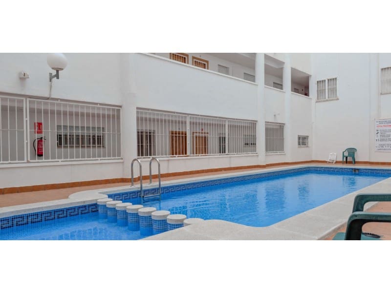 2 soveværelse Lejlighed til salg i Torrevieja - € 174.800 (Ref: 9449477)