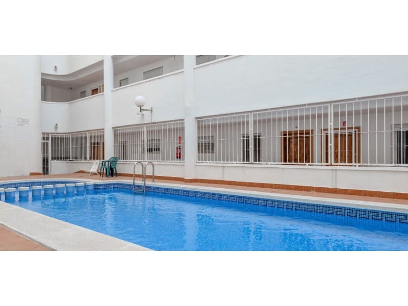 2 soveværelse Lejlighed til salg i Torrevieja - € 174.800 (Ref: 9449477)