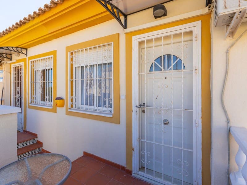 2 camera da letto Bungalow in vendita in Orihuela Costa - 149.000 € (Rif: 9452263)