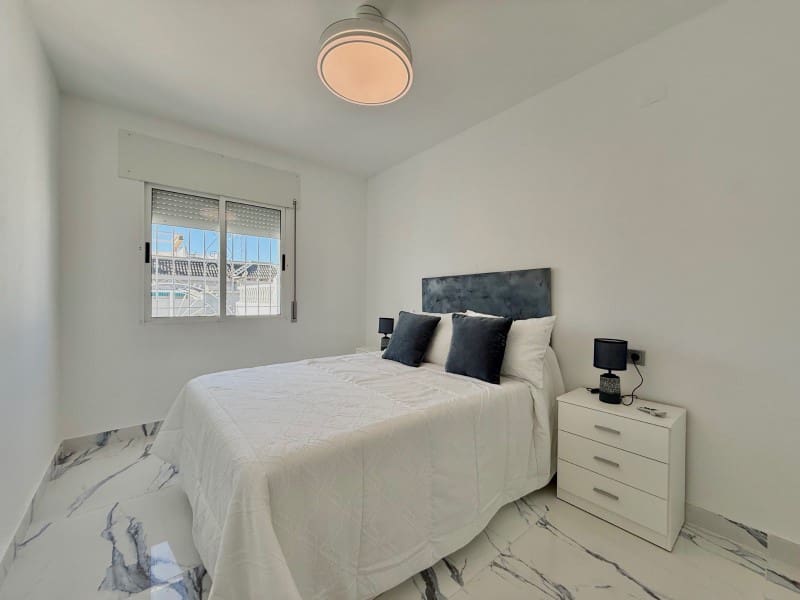 2 sypialnia Dom na sprzedaż w El Chaparral z garażem - 177 000 € (Ref: 9456455)