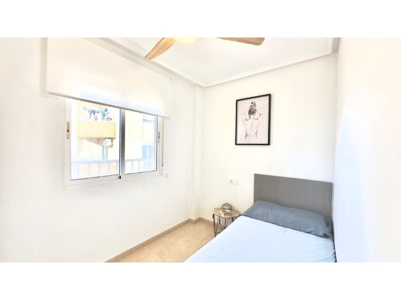 2 Zimmer Apartment zu verkaufen in Torrevieja - 129.900 € (Ref: 9466077)