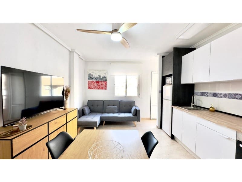 2 Zimmer Apartment zu verkaufen in Torrevieja - 129.900 € (Ref: 9466077)