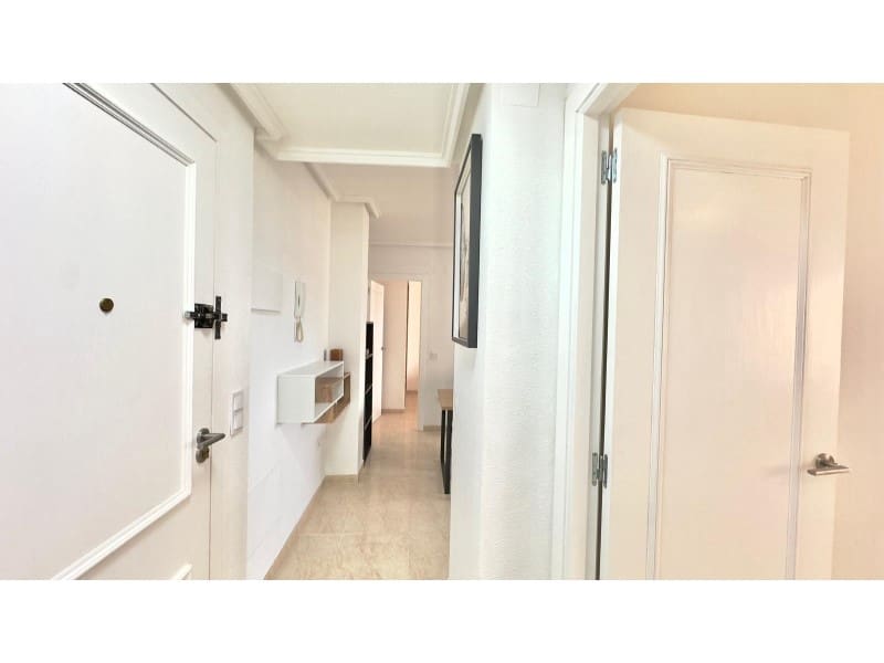 2 Zimmer Apartment zu verkaufen in Torrevieja - 129.900 € (Ref: 9466077)