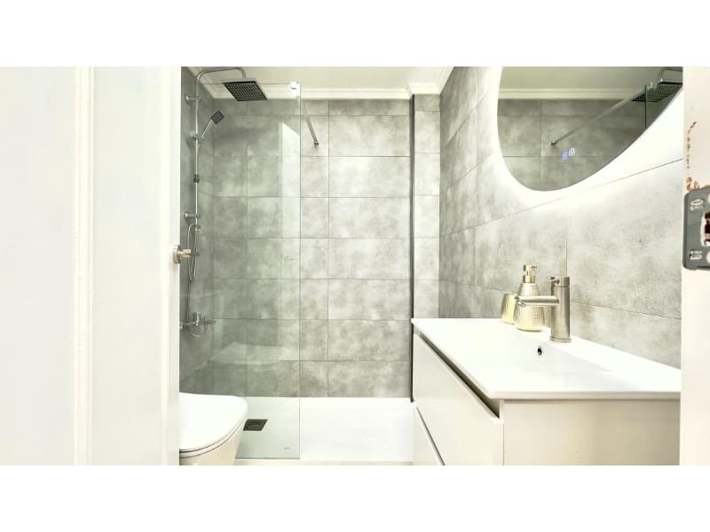 2 Zimmer Apartment zu verkaufen in Torrevieja - 129.900 € (Ref: 9466077)